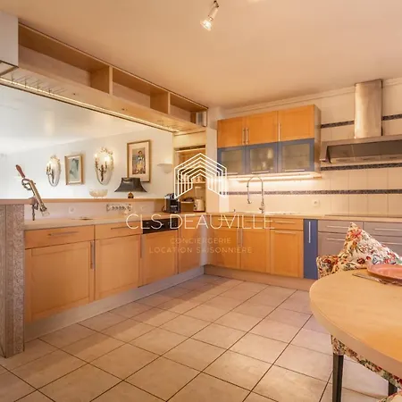 Apartmán Le Salvador 2 Chambres C.L.S Deauville Deauville